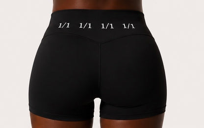N0.3 Performance Shorts